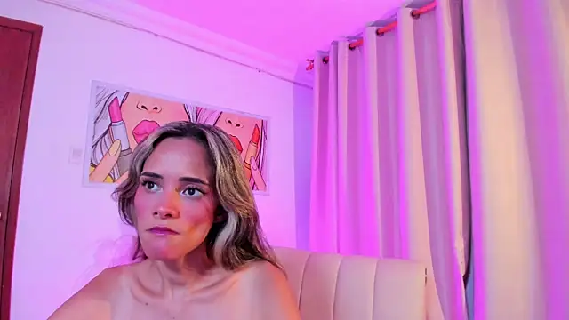 SkiinnyAna online show from October 27, 7:29 pm