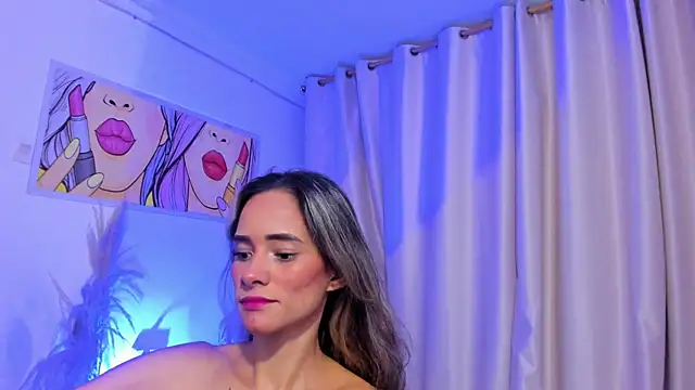 Snapshot of SkiinnyAna chatting on May 17, 7:43 pm SkiinnyAna online show from May 17, 7:43 pm