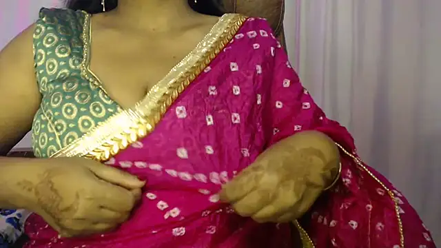 Snapshot of Prita07 chatting on November 15, 4:10 am Prita07 online show from November 15, 4:10 am