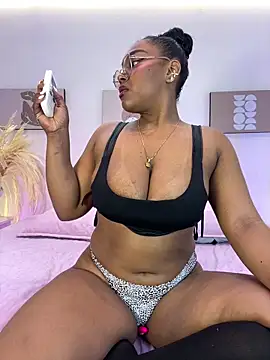 Esmeralda Duarte online show from April 14, 4:51 am