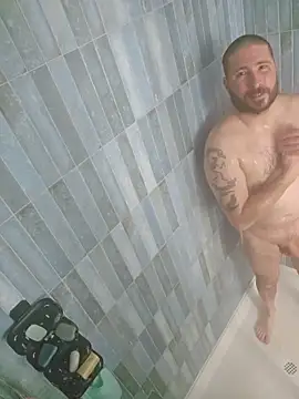 JeepinAround online show from February 5, 6:56 pm