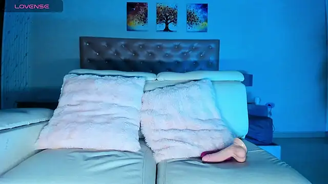 Lissalittlee online show from February 19, 7:54 pm