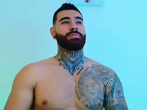 Snapshot of silvano_torres chatting on February 10, 6:45 pm silvano torres online show from February 10, 6:45 pm
