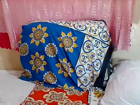 Snapshot of Sexy_Villagegal chatting on February 19, 11:49 am Sexy Villagegal online show from February 19, 11:49 am