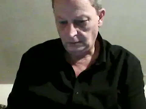 chubbybear2cum online show from January 17, 11:40 pm