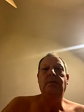 chubbybear2cum online show from October 27, 9:52 pm