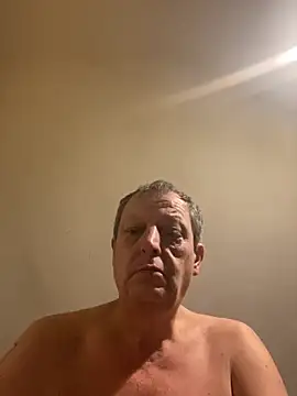 chubbybear2cum online show from November 10, 1:59 am