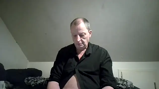 chubbybear2cum online show from March 20, 1:54 am