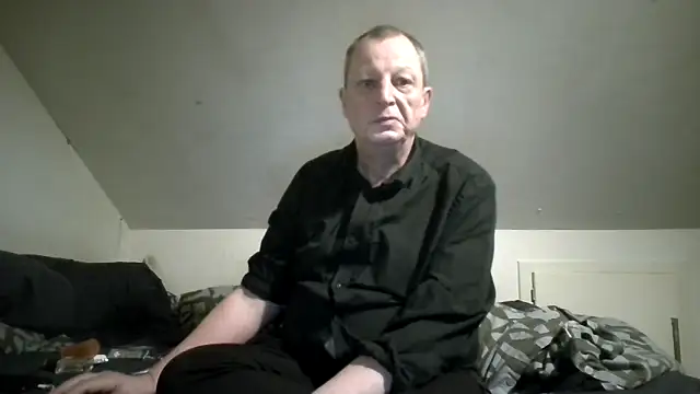 chubbybear2cum online show from March 21, 1:43 am