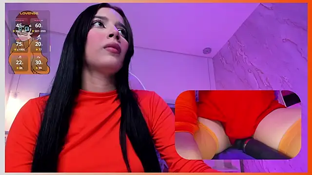 Snapshot of SweetieCloe_ chatting on May 17, 8:49 pm SweetieCloe online show from May 17, 8:49 pm