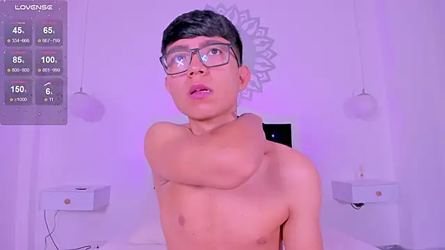 CodyTwink online show from January 7, 1:35 pm