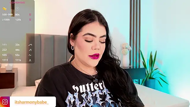 Snapshot of Harmonybabe_ chatting on May 29, 8:51 pm Harmonybabe online show from May 29, 8:51 pm
