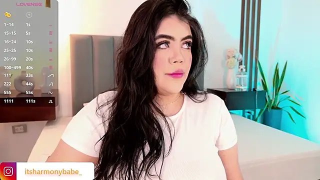 Snapshot of Harmonybabe_ chatting on June 3, 8:25 pm Harmonybabe online show from June 3, 8:25 pm
