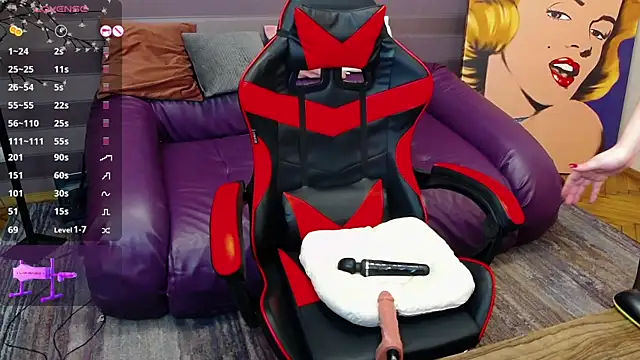 Snapshot of Light-Angel chatting on January 11, 1:43 pm Light-Angel online show from January 11, 1:43 pm