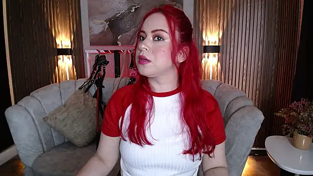 Snapshot of Naty_slavedoll chatting on June 5, 7:19 pm Naty slavedoll online show from June 5, 7:19 pm