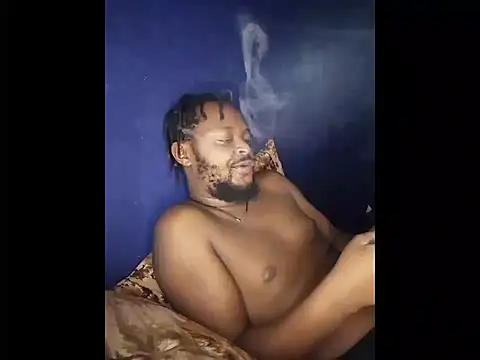 Freaky Vannahs online show from February 14, 6:15 pm