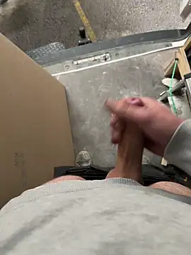 oneeight28 online show from April 20, 4:10 pm