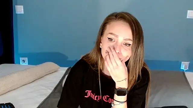 Snapshot of AnnaMaee chatting on January 11, 4:48 am AnnaMaee online show from January 11, 4:48 am