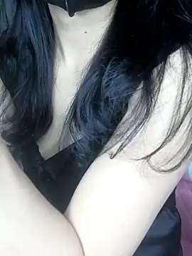 Snapshot of _Linez_ chatting on March 14, 5:13 pm  Linez  online show from March 14, 5:13 pm