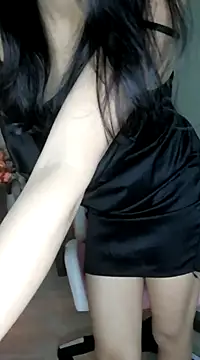 Snapshot of _Linez_ chatting on March 19, 8:32 pm  Linez  online show from March 19, 8:32 pm