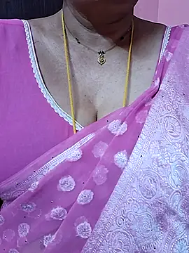 Snapshot of ananya956 chatting on April 19, 3:44 pm ananya956 online show from April 19, 3:44 pm