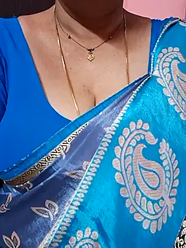 Snapshot of ananya956 chatting on April 20, 2:31 pm ananya956 online show from April 20, 2:31 pm