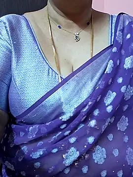 Snapshot of ananya956 chatting on May 4, 6:48 pm ananya956 online show from May 4, 6:48 pm