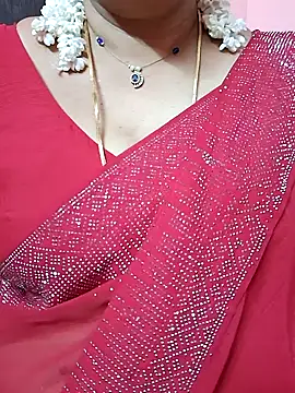 Snapshot of ananya956 chatting on May 24, 1:49 pm ananya956 online show from May 24, 1:49 pm