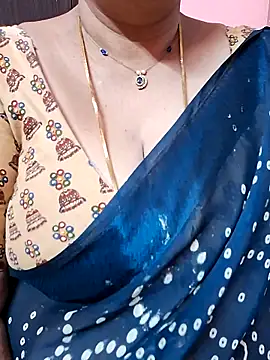 Snapshot of ananya956 chatting on May 25, 10:16 pm ananya956 online show from May 25, 10:16 pm