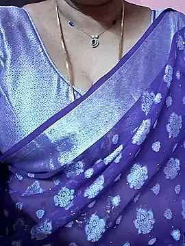 Snapshot of ananya956 chatting on May 27, 2:47 pm ananya956 online show from May 27, 2:47 pm