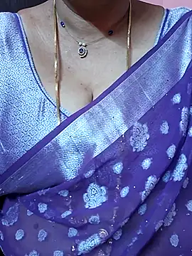 Snapshot of ananya956 chatting on May 28, 3:37 am ananya956 online show from May 28, 3:37 am