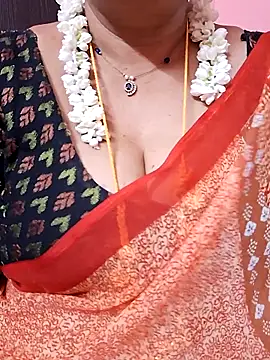 Snapshot of ananya956 chatting on May 30, 1:52 pm ananya956 online show from May 30, 1:52 pm