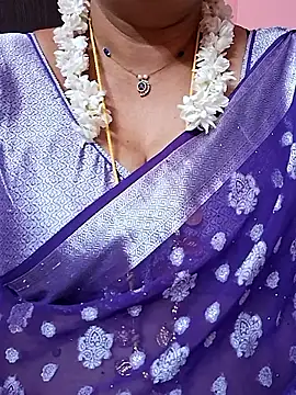 Snapshot of ananya956 chatting on May 31, 9:16 pm ananya956 online show from May 31, 9:16 pm