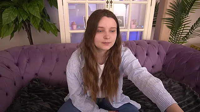 Snapshot of MagicPeachh_ chatting on May 29, 6:00 am MagicPeachh online show from May 29, 6:00 am