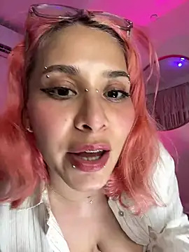 Snapshot of Ramona_Flower chatting on March 1, 1:11 am Ramona Flower online show from March 1, 1:11 am