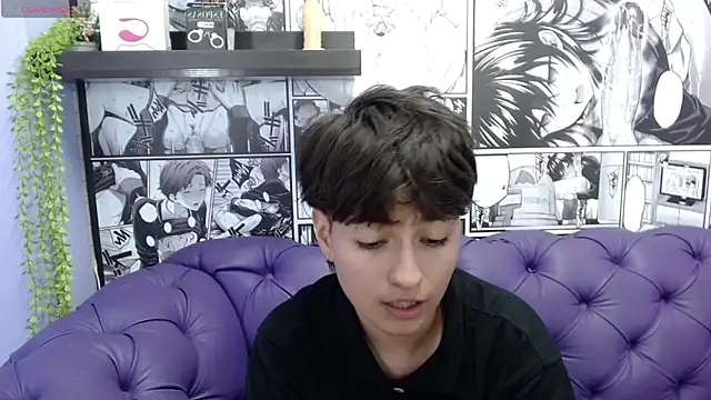 Snapshot of Bryce_Evans chatting on February 14, 9:10 pm Bryce Evans online show from February 14, 9:10 pm