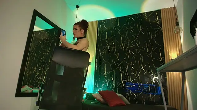 Bella salvatore online show from March 6, 10:17 pm