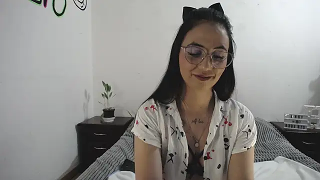 anny roberts online show from December 19, 11:35 pm