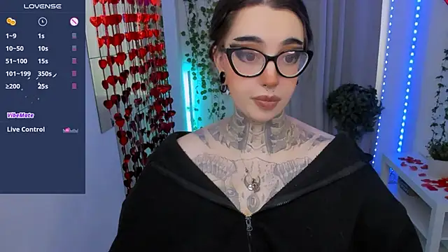 Snapshot of Dixi_Pixi_ chatting on February 12, 5:57 am Dixi Pixi online show from February 12, 5:57 am