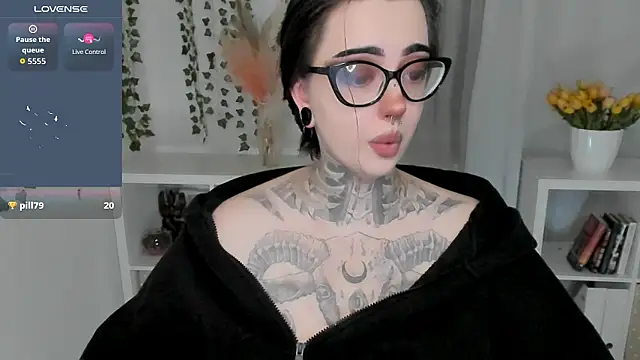 Snapshot of Dixi_Pixi_ chatting on July 12, 5:42 am Dixi Pixi online show from July 12, 5:42 am