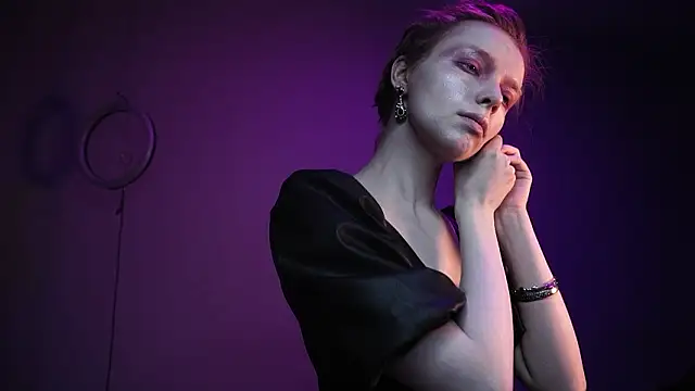 Snapshot of ginger_hugs chatting on February 23, 10:07 pm ginger hugs online show from February 23, 10:07 pm