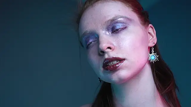 ginger hugs online show from April 16, 10:01 pm