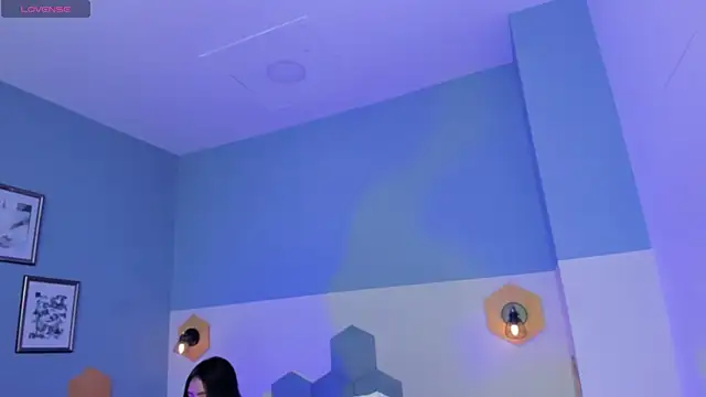 Chloe fischer  online show from April 14, 2:56 pm