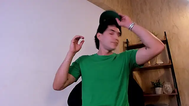 Karimferrer online show from February 4, 3:34 am