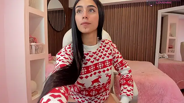Snapshot of isabella_cooper9 chatting on December 8, 11:51 pm isabella cooper9 online show from December 8, 11:51 pm
