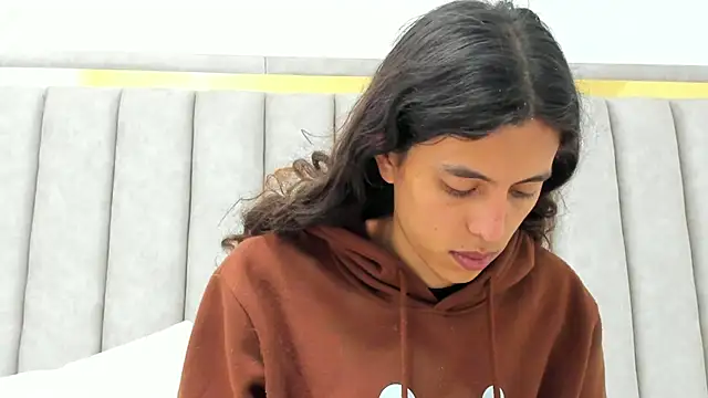 FreyaMoller online show from March 8, 6:44 pm