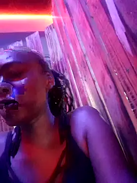 Snapshot of naughty_ebony-queen chatting on February 6, 3:59 pm naughty ebony-queen online show from February 6, 3:59 pm