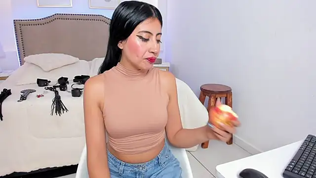 RACHEL EV online show from April 21, 7:25 am