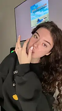 Kimi Ass online show from December 4, 10:57 am