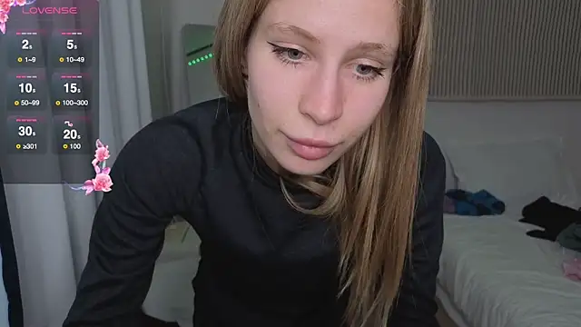 Elis Fox online show from February 14, 7:05 am